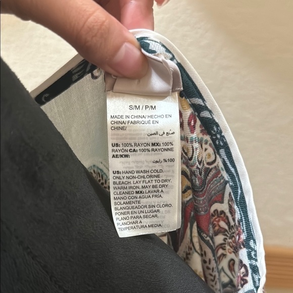 Chico size S/M Paisley Print Women's Top!! - Picture 3 of 10